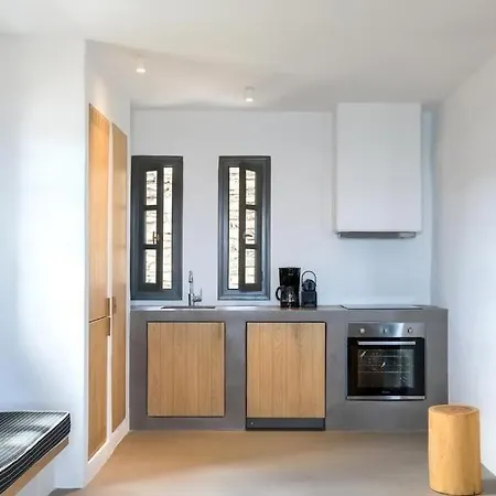 Hotel Platinum Paros - Azure - 5 Bedrooms - Sea Views & Private Pool - Naoussa 4*